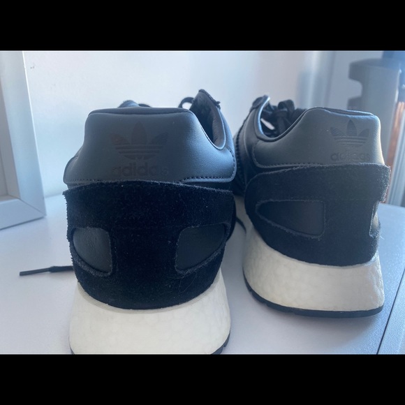 Adidas sneakers new no tags - Picture 4 of 5